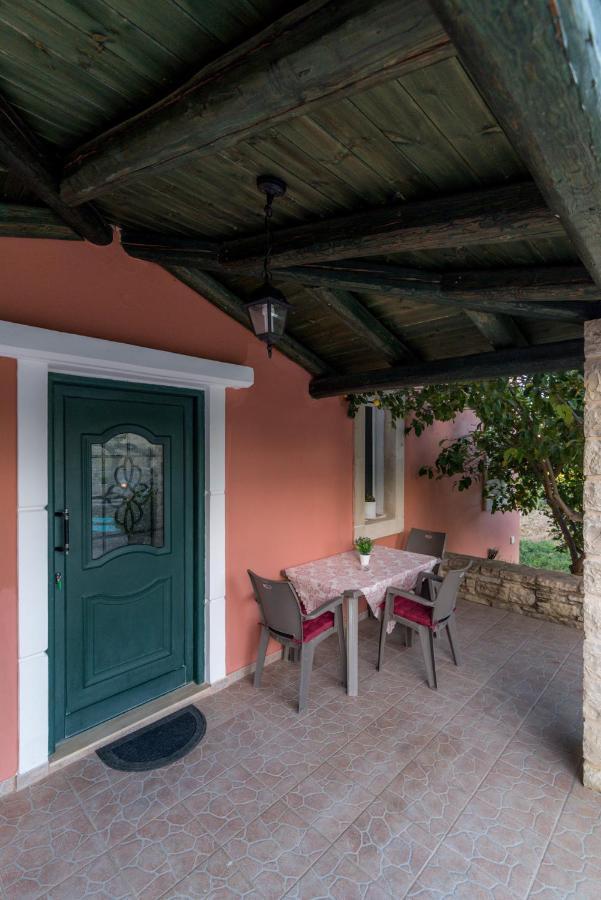 Vrisanos Pitsídia Exterior foto